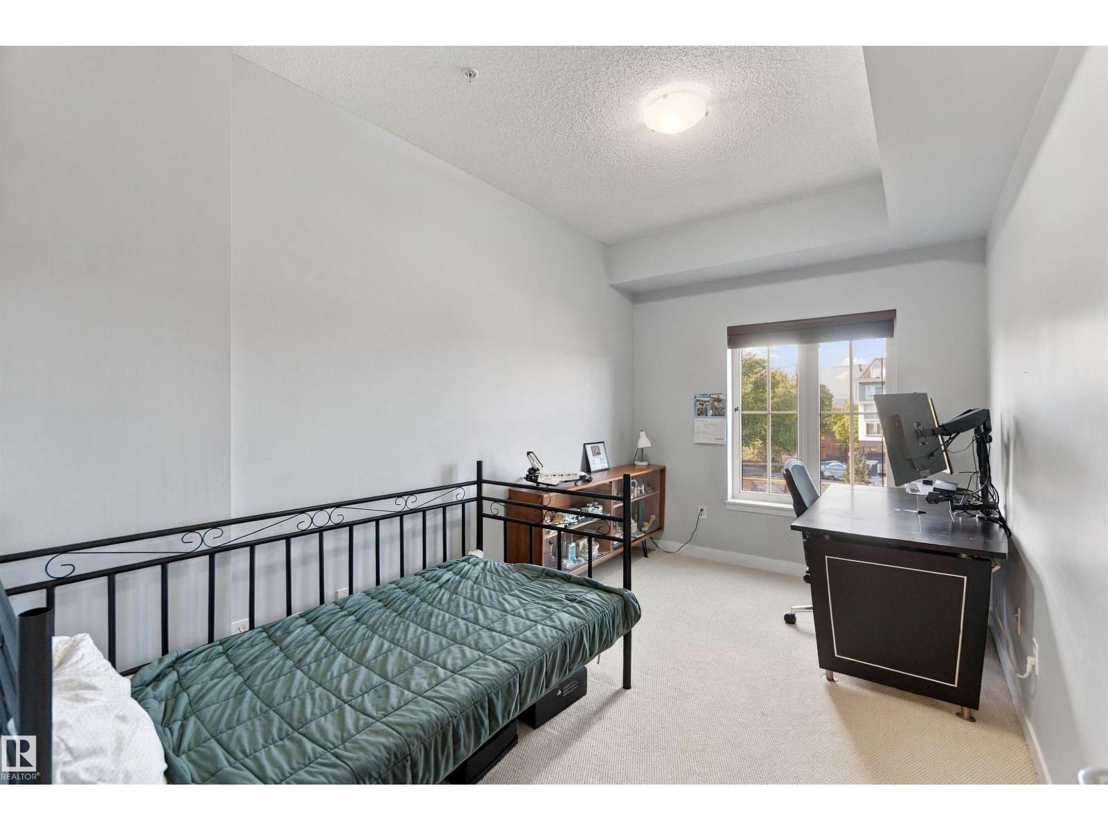 #421 10333 112 ST NW