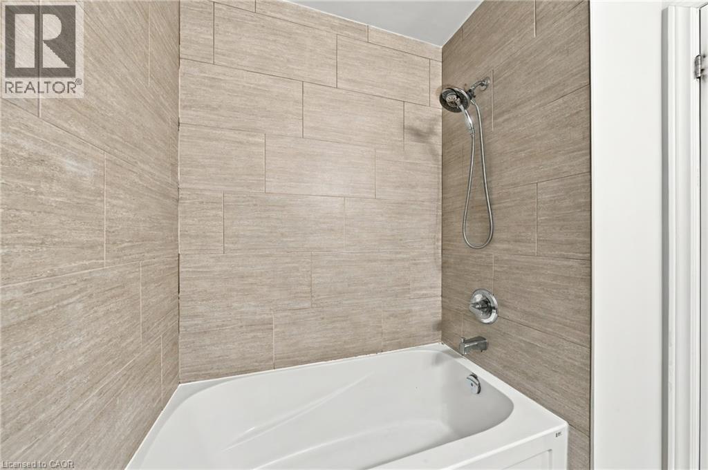 96 Springvalley Crescent, Hamilton, Ontario  L9C 7X3 - Photo 24 - 40863437