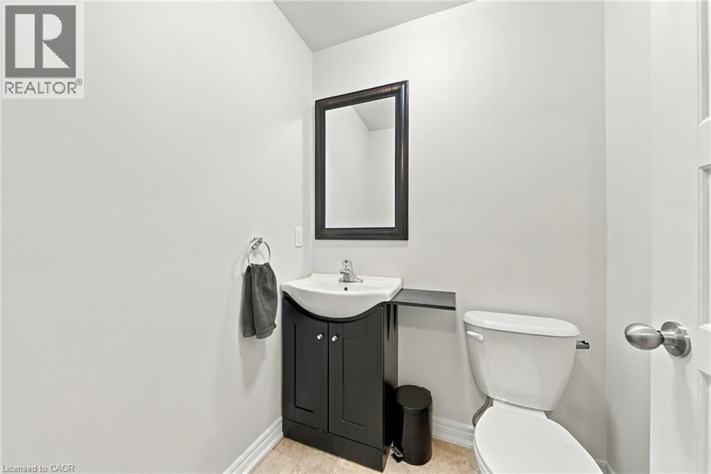 96 Springvalley Crescent, Hamilton, Ontario  L9C 7X3 - Photo 32 - 40863437