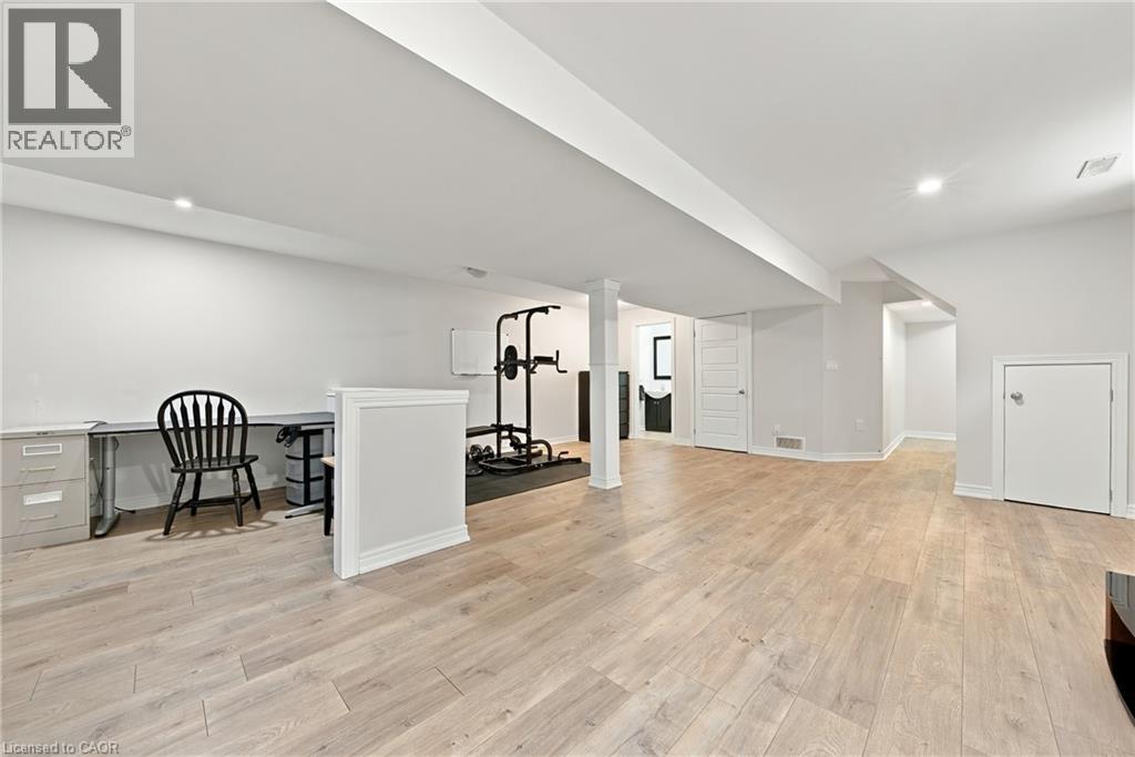 96 Springvalley Crescent, Hamilton, Ontario  L9C 7X3 - Photo 30 - 40863437