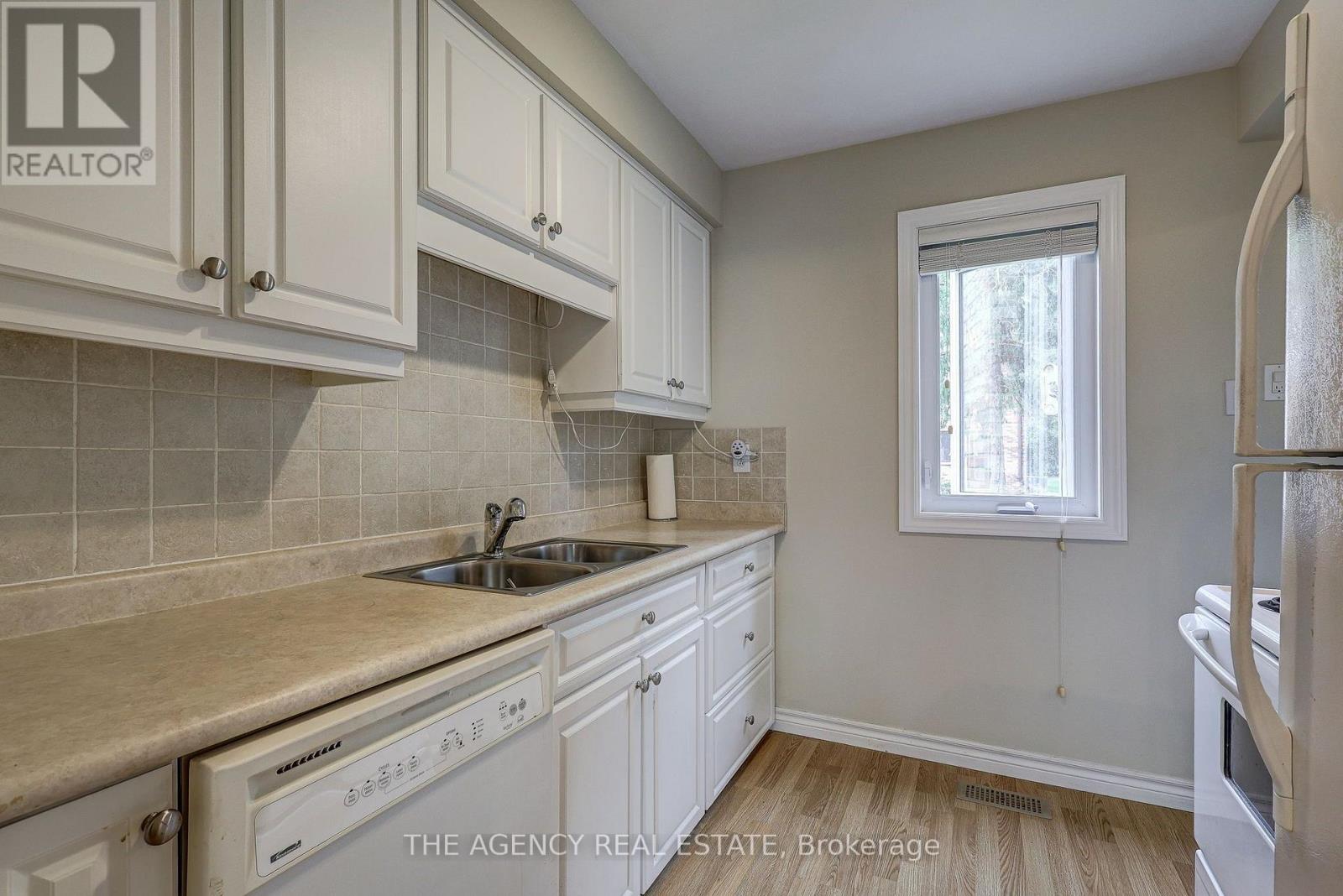 9 - 195 Millbank Drive, London South (South S), Ontario  N6C 4V9 - Photo 11 - X13846728