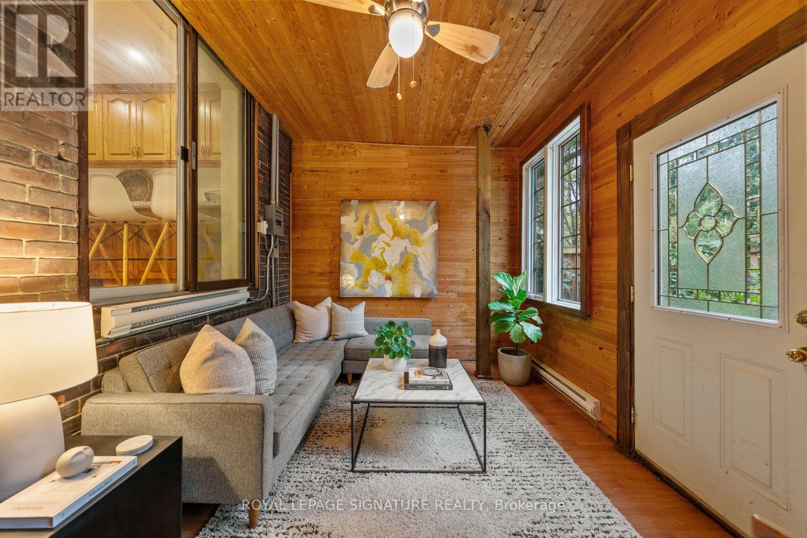 30 Lawlor Avenue, Toronto, Ontario  M4E 3L7 - Photo 15 - E13846778