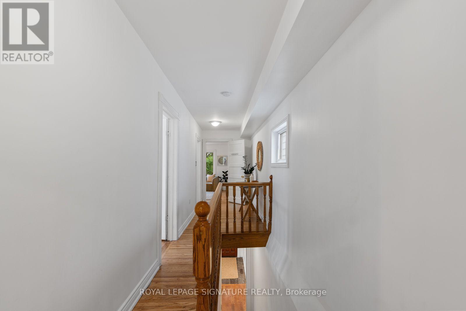 30 Lawlor Avenue, Toronto, Ontario  M4E 3L7 - Photo 17 - E13846778