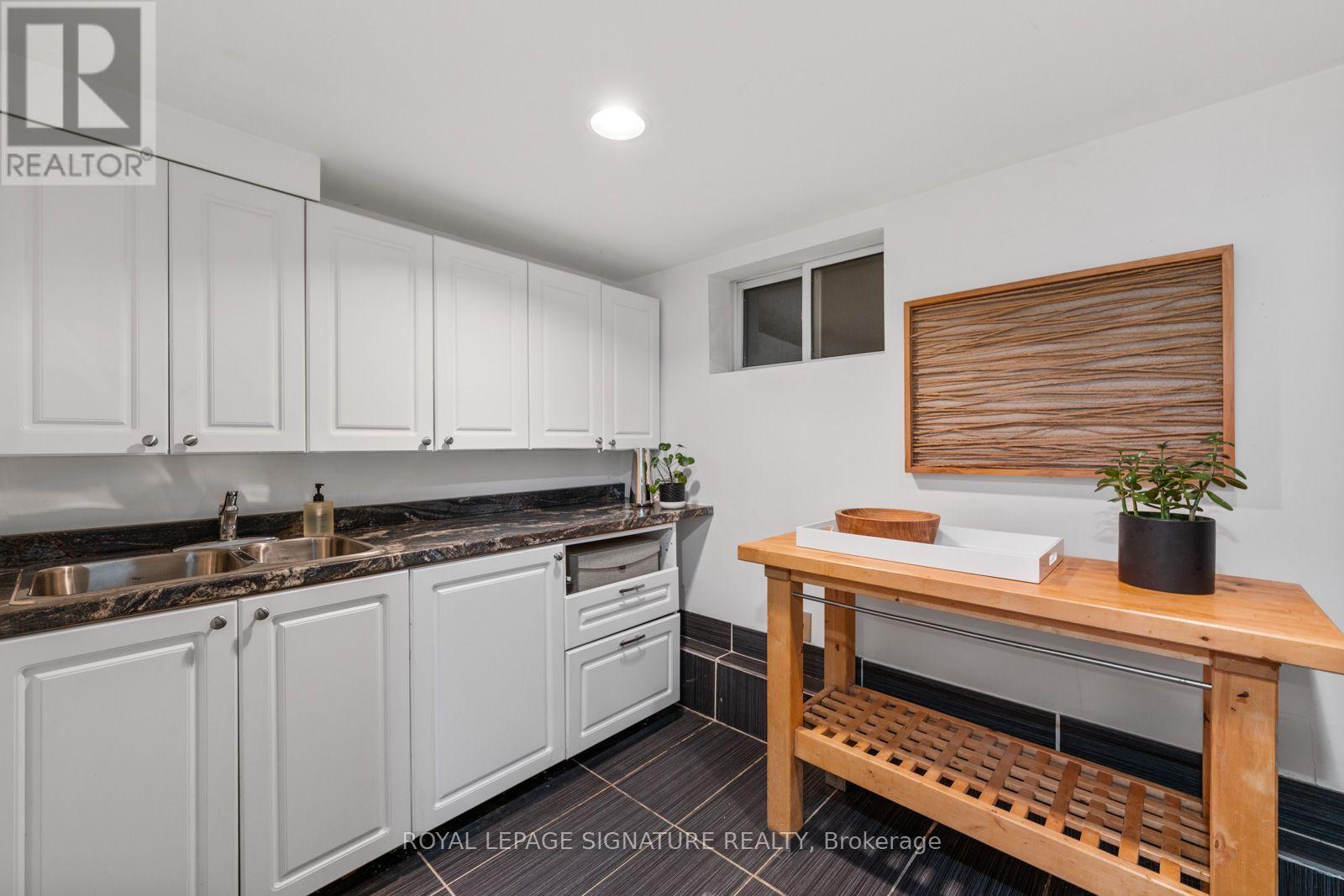 30 Lawlor Avenue, Toronto, Ontario  M4E 3L7 - Photo 27 - E13846778