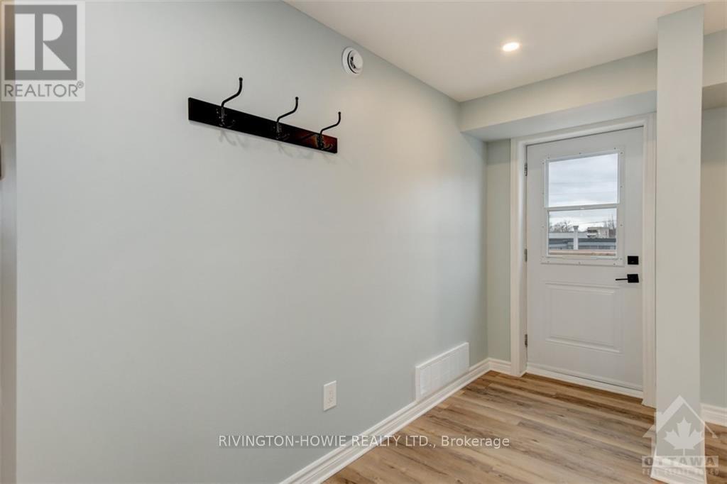 1 - 413 Donald B Munro Drive, Ottawa, Ontario  K0A 1L0 - Photo 3 - X13846714