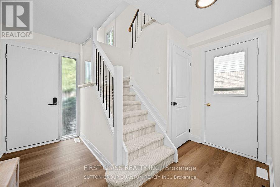 1144 Jamesway Boulevard, Oakville (Fa Falgarwood), Ontario  L6H 2Z7 - Photo 11 - W13846738