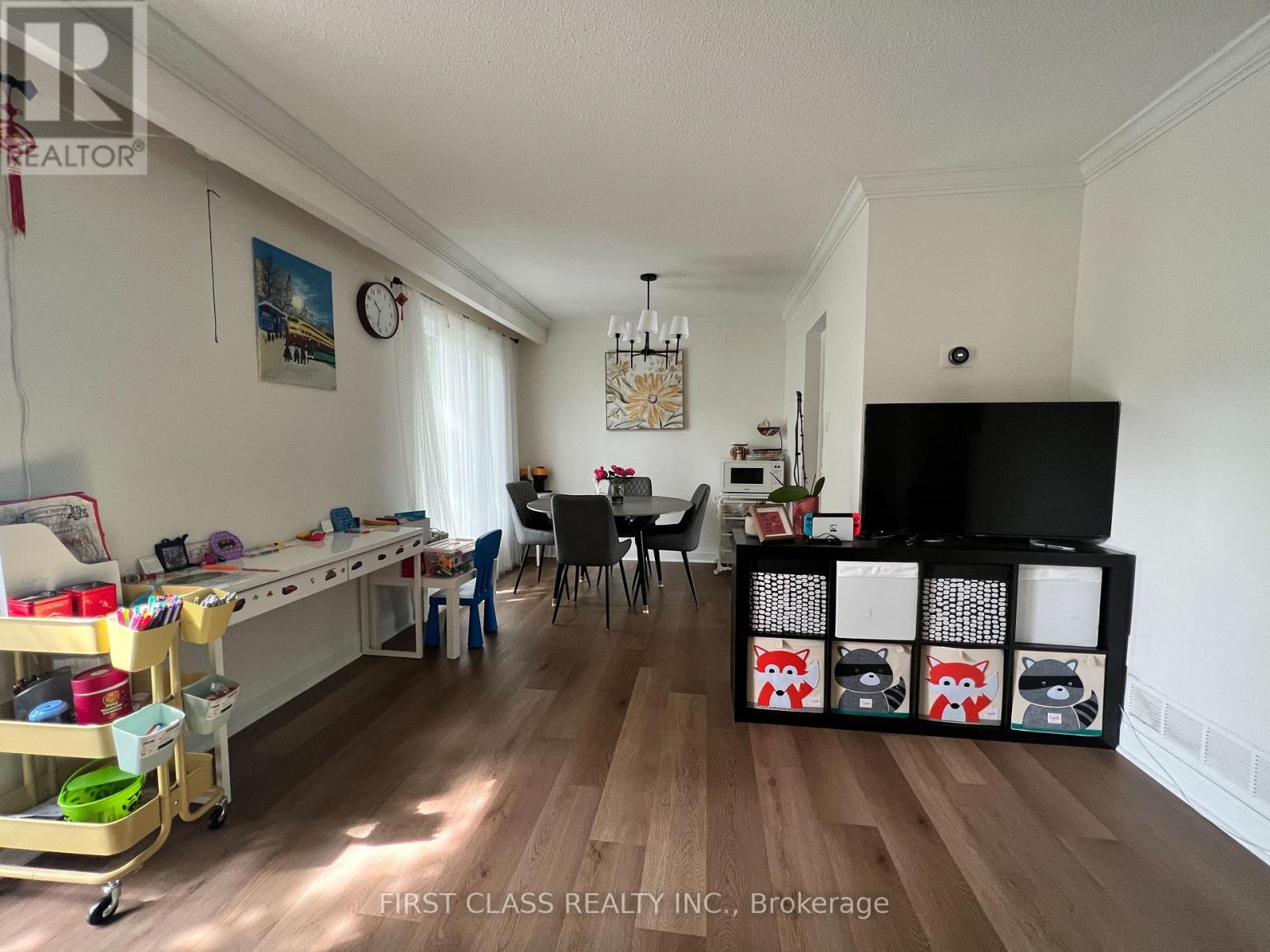 1144 Jamesway Boulevard, Oakville (Fa Falgarwood), Ontario  L6H 2Z7 - Photo 4 - W13846738