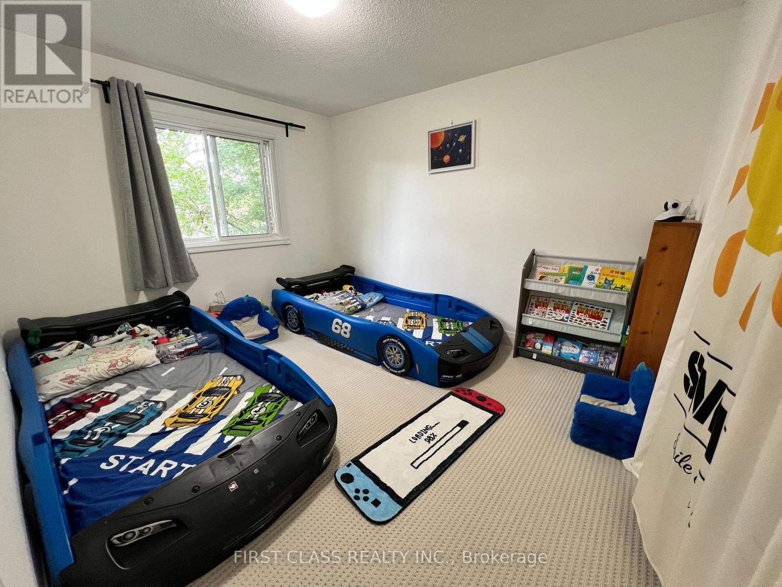 1144 Jamesway Boulevard, Oakville (Fa Falgarwood), Ontario  L6H 2Z7 - Photo 6 - W13846738