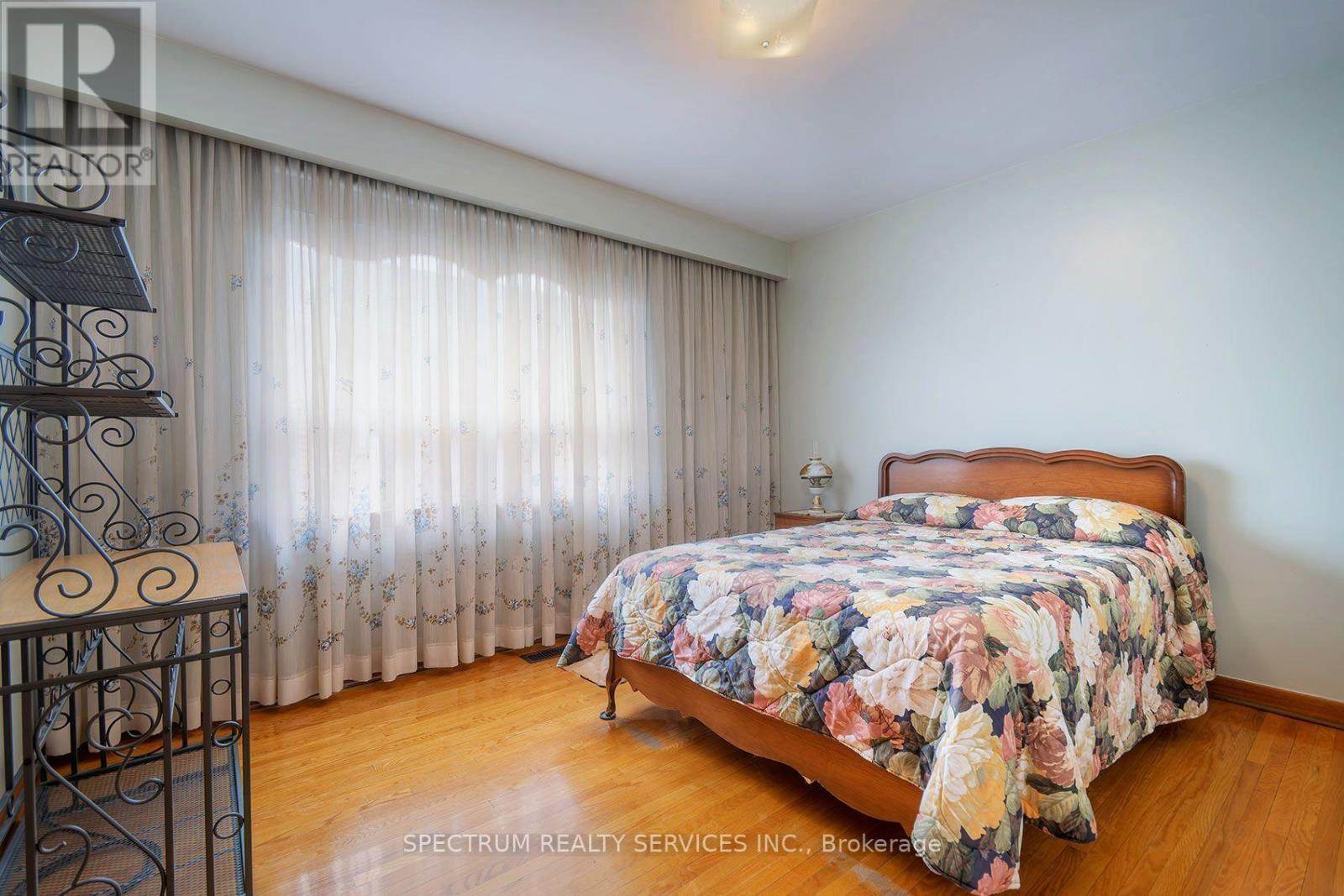 37 Jocada Road, Toronto, Ontario  M6L 2J4 - Photo 20 - W13846808