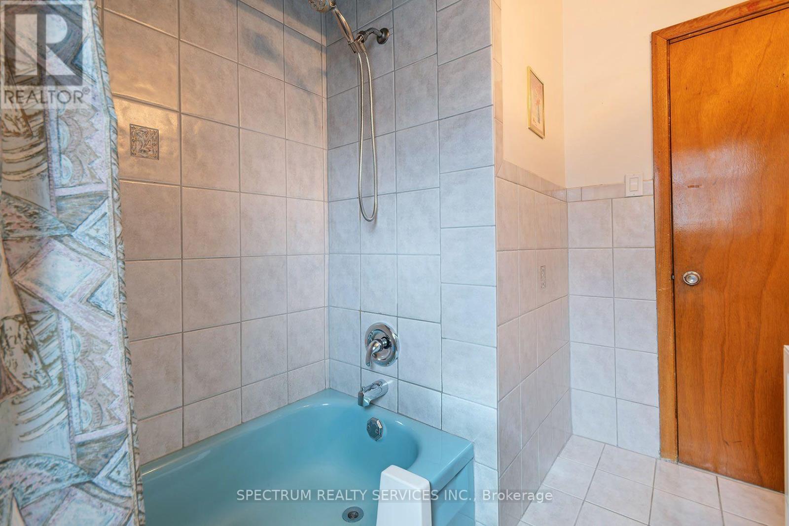 37 Jocada Road, Toronto, Ontario  M6L 2J4 - Photo 23 - W13846808