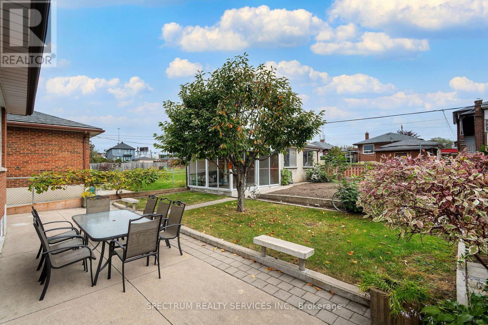 37 Jocada Road, Toronto, Ontario  M6L 2J4 - Photo 41 - W13846808