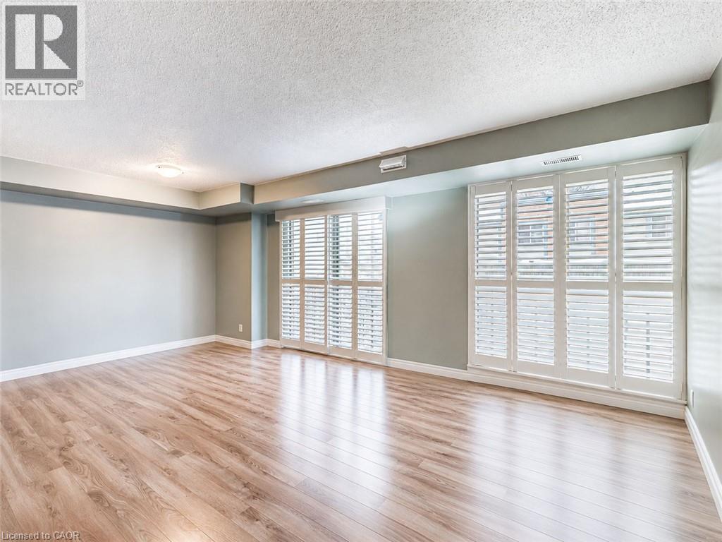 3267 KING Street E Unit# 105 Kitchener Ontario Canada N2A4A4 5