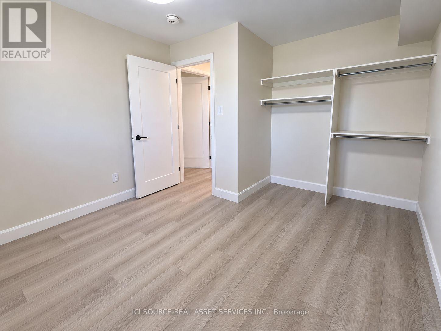 1119 Heron Road, Ottawa, Ontario  K1V 6B5 - Photo 3 - X13846782