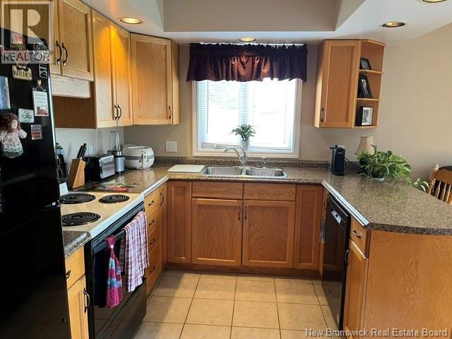 12 Caitlin Court, Saint John, New Brunswick  E2M 7V6 - Photo 6 - NB148568