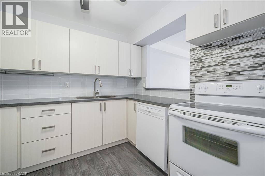 18 Holborn Court Unit# 211, Kitchener, Ontario  N2A 4A1 - Photo 2 - 40866874