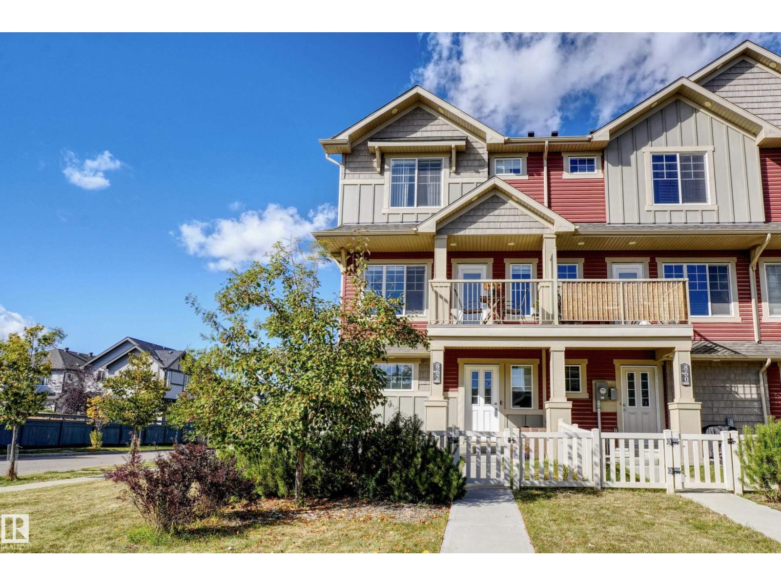 862 DANIELS WY SW