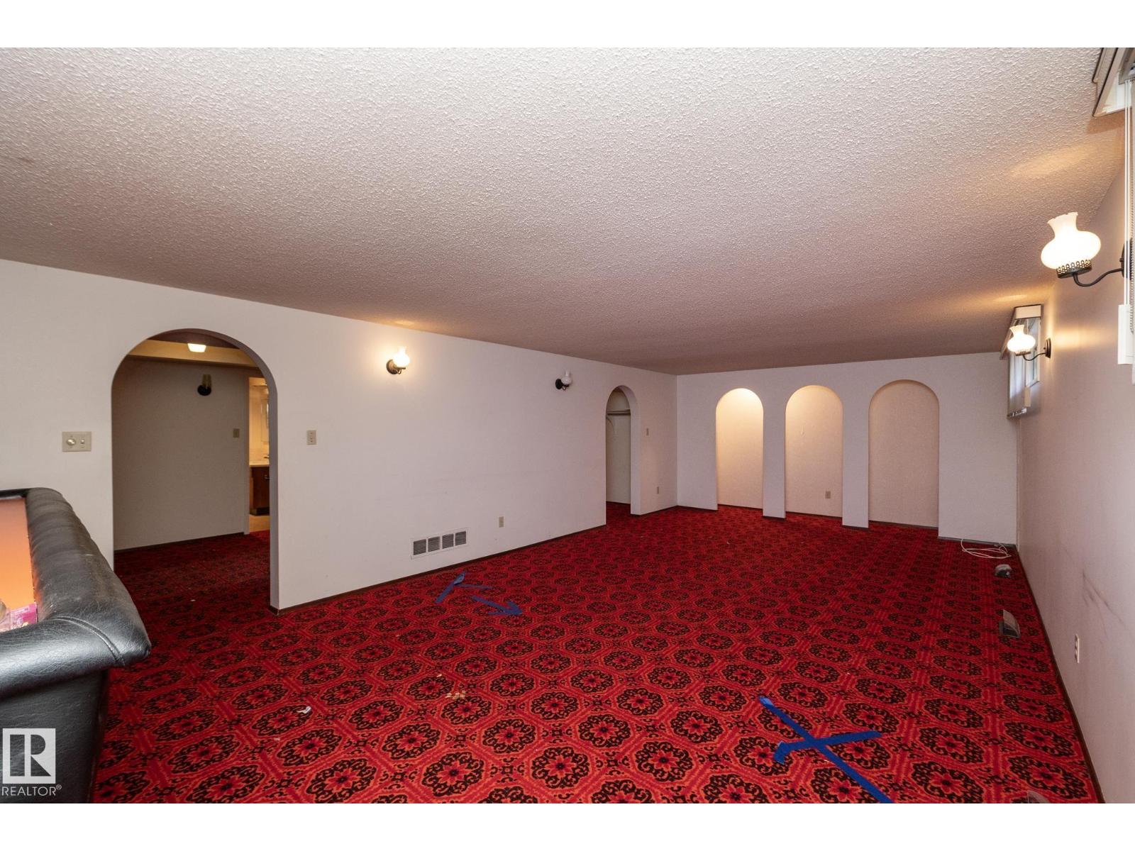 11322 52 ST NW
