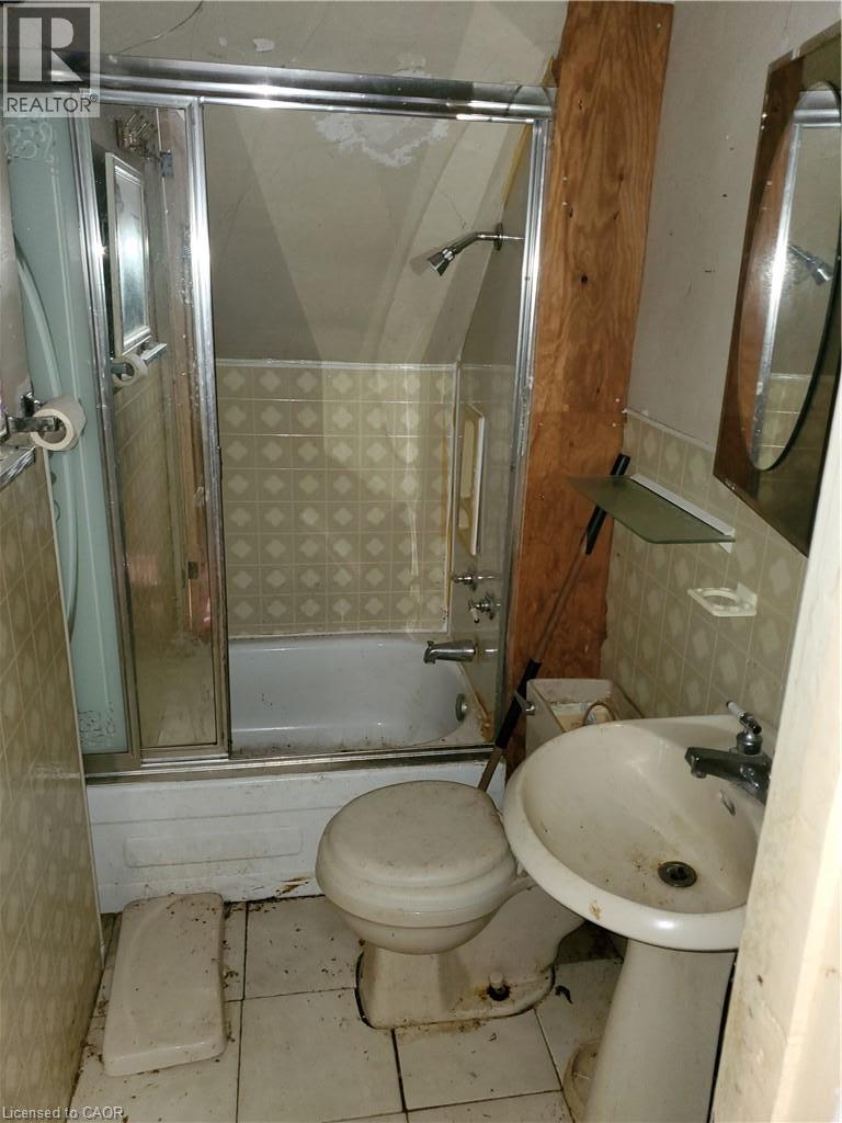 74 Carrick Avenue, Hamilton, Ontario  L8M 2W3 - Photo 3 - 40867715