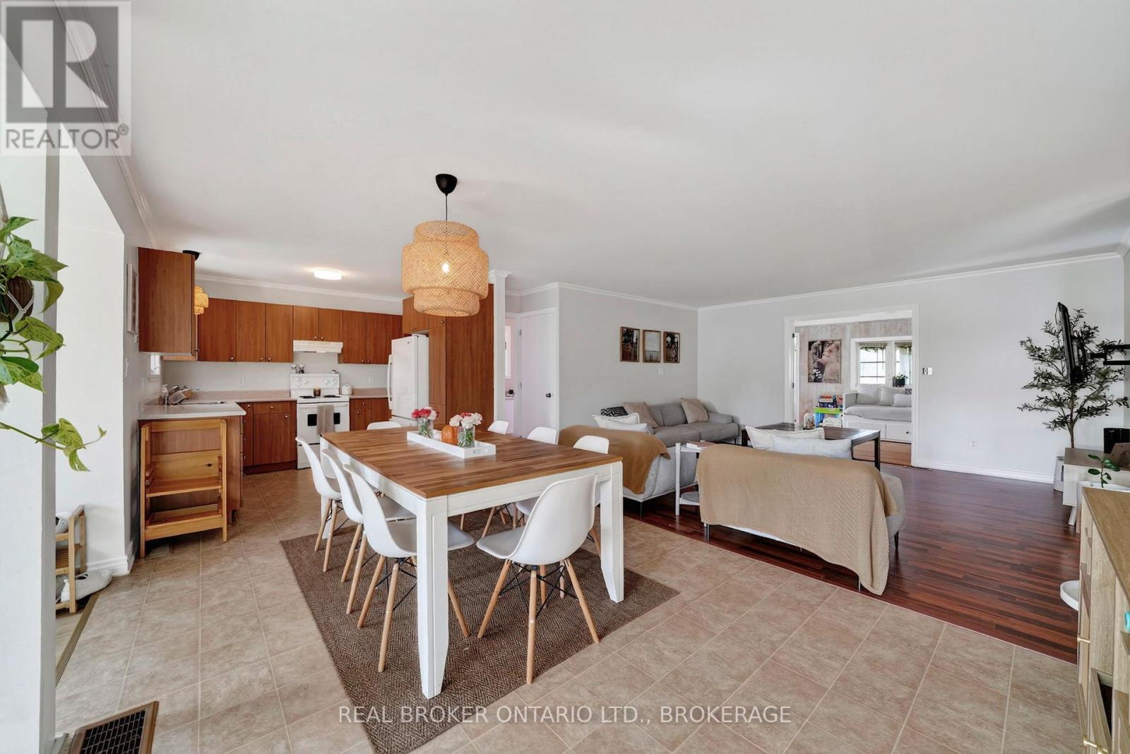 18 Frost Avenue, South Stormont, Ontario K0C 1P0 - Photo 5 - X13846840