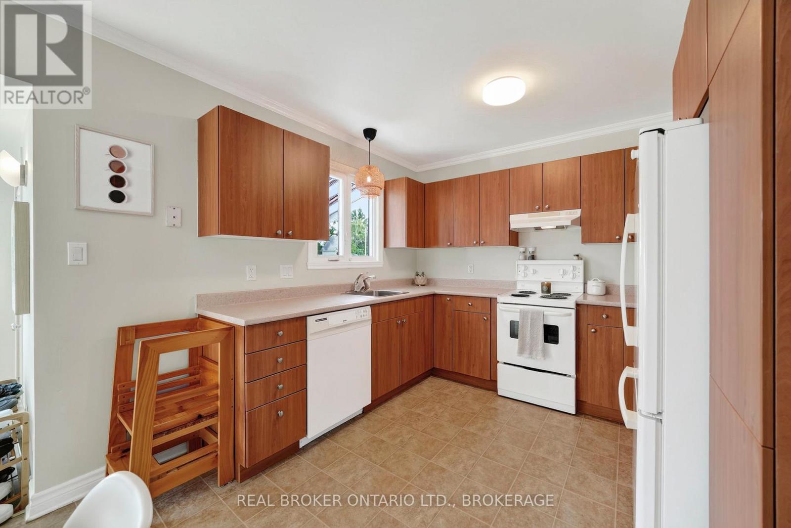 18 Frost Avenue, South Stormont, Ontario K0C 1P0 - Photo 7 - X13846840