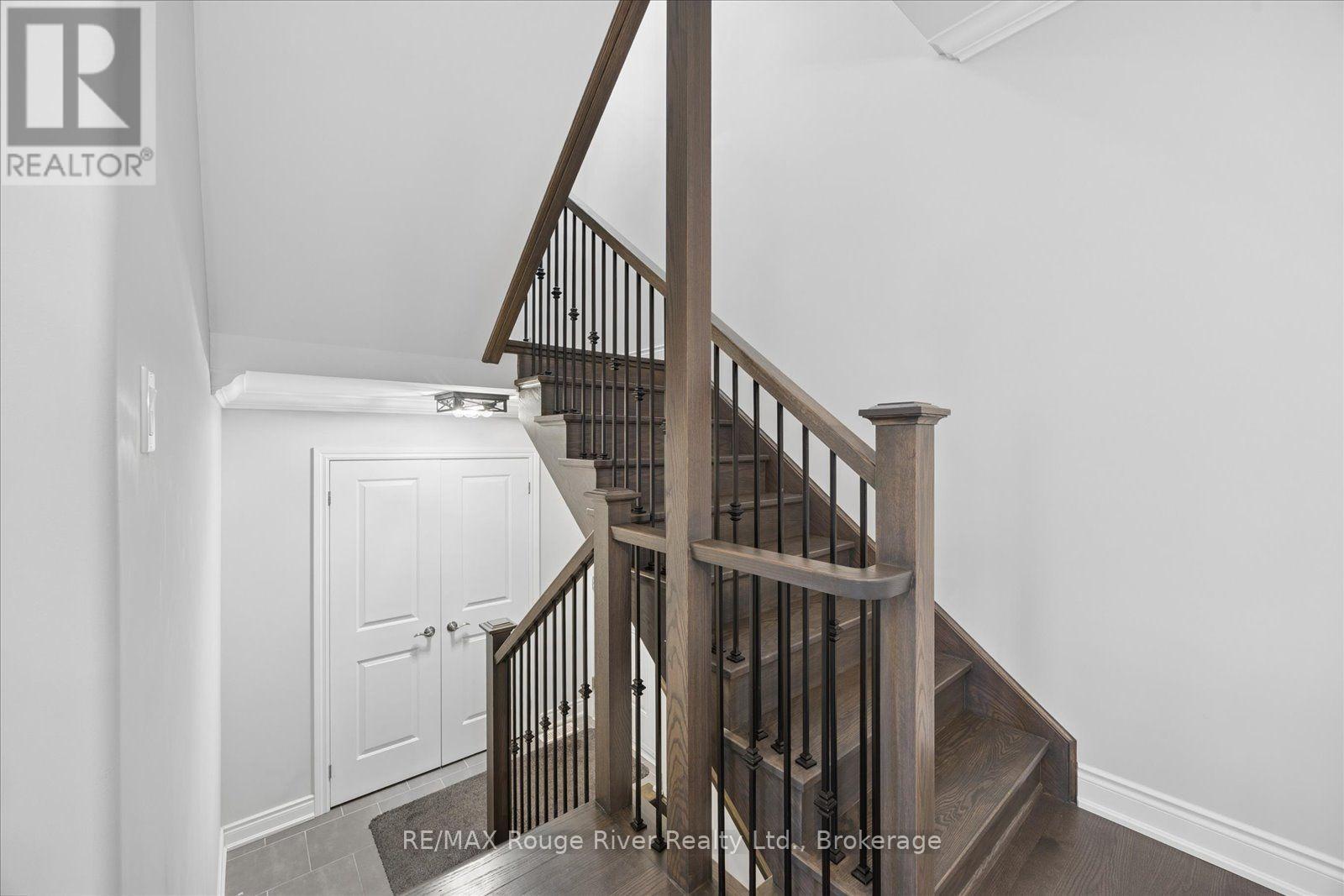 29 St Augustine Drive, Whitby, Ontario L1M 0L7 - Photo 18 - E13846934
