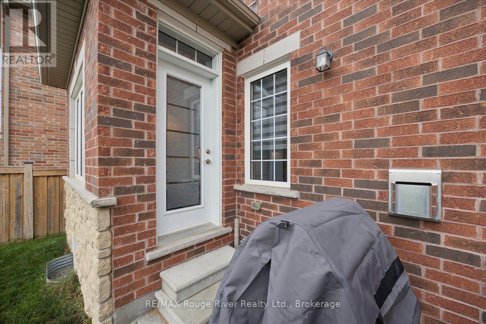 29 St Augustine Drive, Whitby, Ontario L1M 0L7 - Photo 34 - E13846934