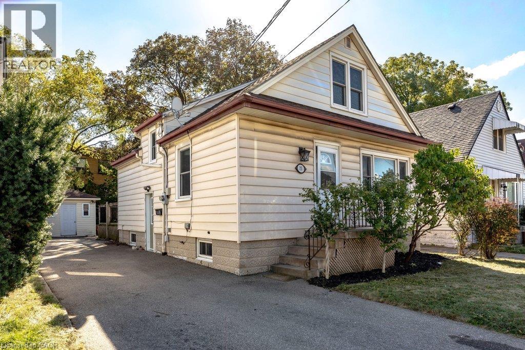 15 East 27th Street, Hamilton, Ontario  L8V 3E6 - Photo 2 - 40867797
