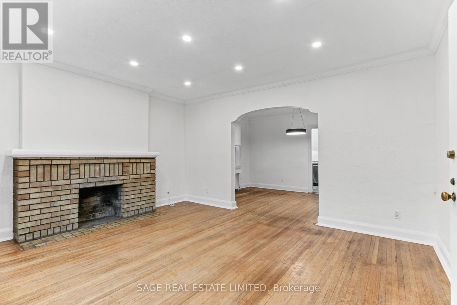 MAIN - 121 BRAEMAR AVENUE