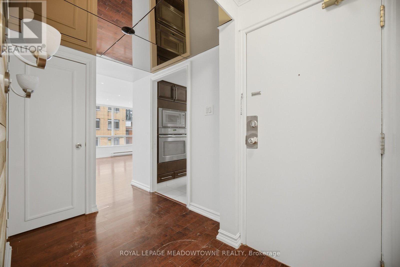 610 - 82 Lombard Street, Toronto, Ontario  M5C 2S8 - Photo 11 - C13847182