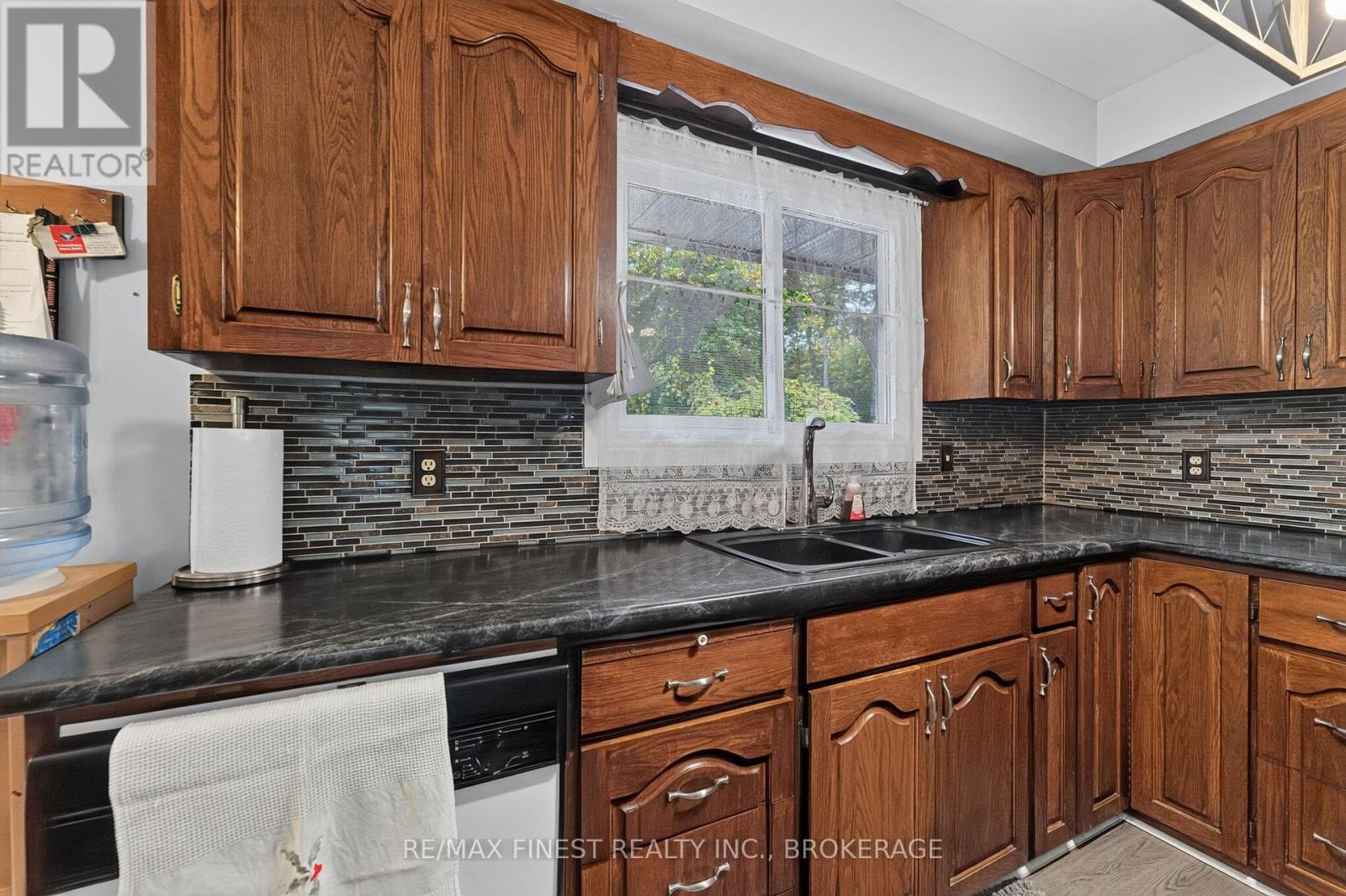 525 Whites Road, Quinte West, Ontario  K8V 5P8 - Photo 8 - X13847100