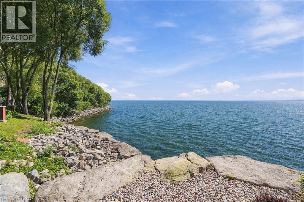 5340 Lakeshore Road Unit# 203, Burlington, Ontario  L7L 7A8 - Photo 2 - 40867542