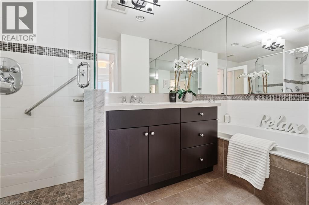 5340 Lakeshore Road Unit# 203, Burlington, Ontario  L7L 7A8 - Photo 18 - 40867542