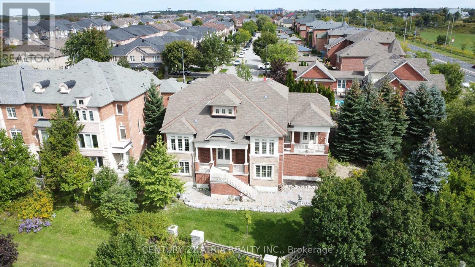 111 ZOKOL DRIVE, Aurora, Ontario