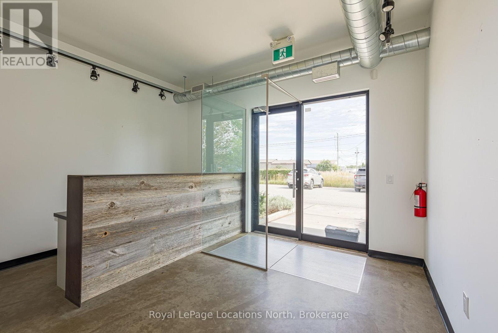 A - 39 Stewart Road, Collingwood, Ontario  L9Y 4M7 - Photo 4 - S13846966