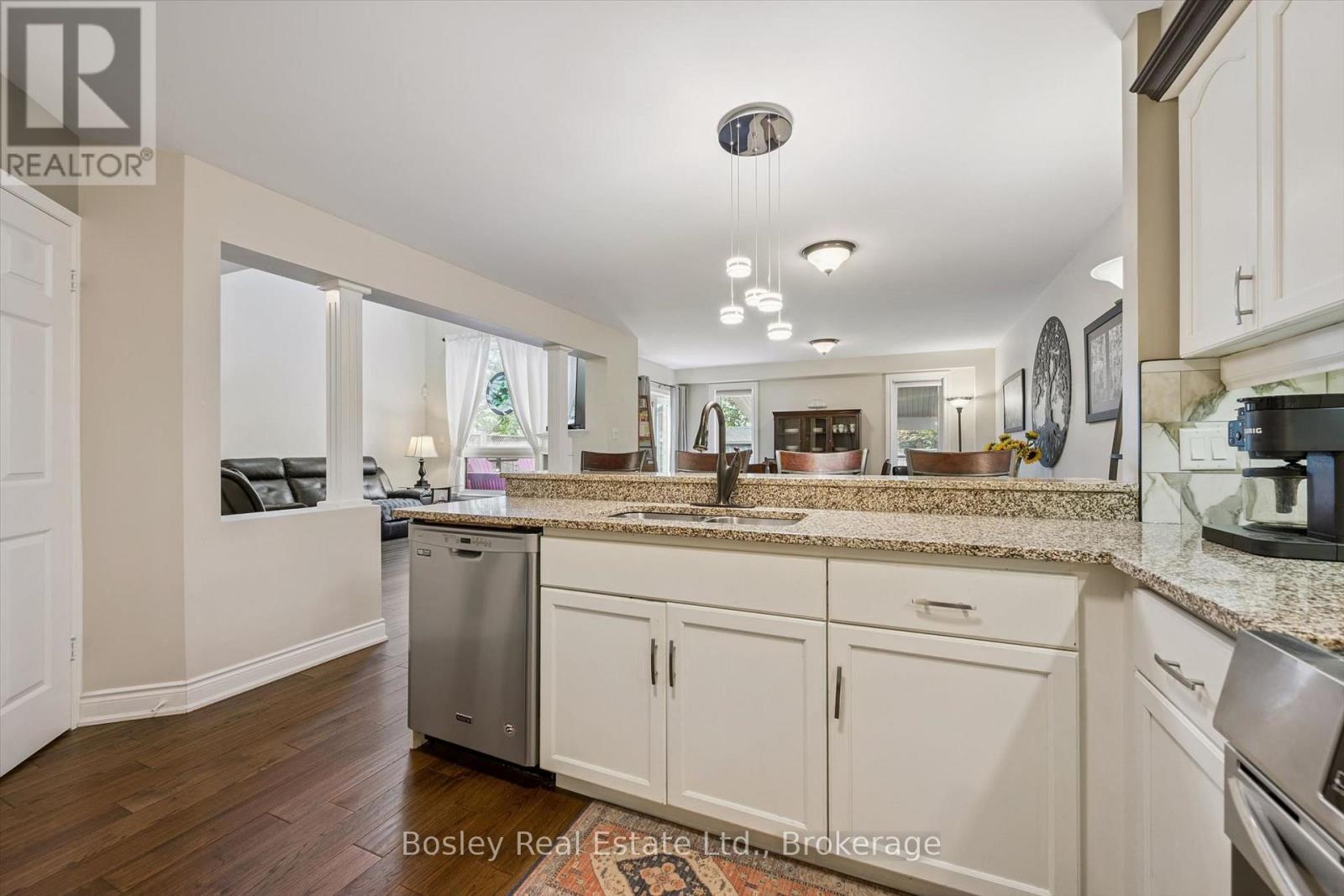 26 Glengarry Road, Orangeville, Ontario L9W 5A4 - Photo 12 - W13846922