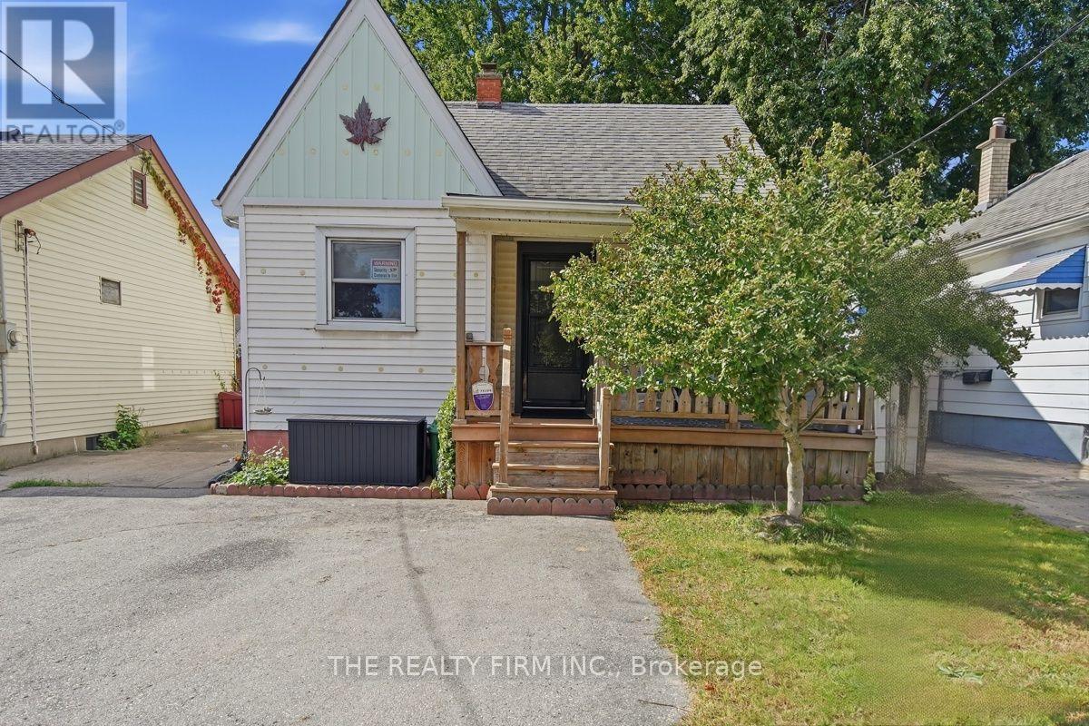 211 Highbury Avenue N, London East, Ontario  N5Z 2W6 - Photo 2 - X13846846