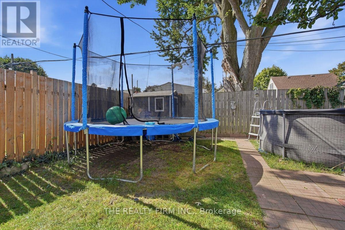 211 Highbury Avenue N, London East, Ontario  N5Z 2W6 - Photo 45 - X13846846