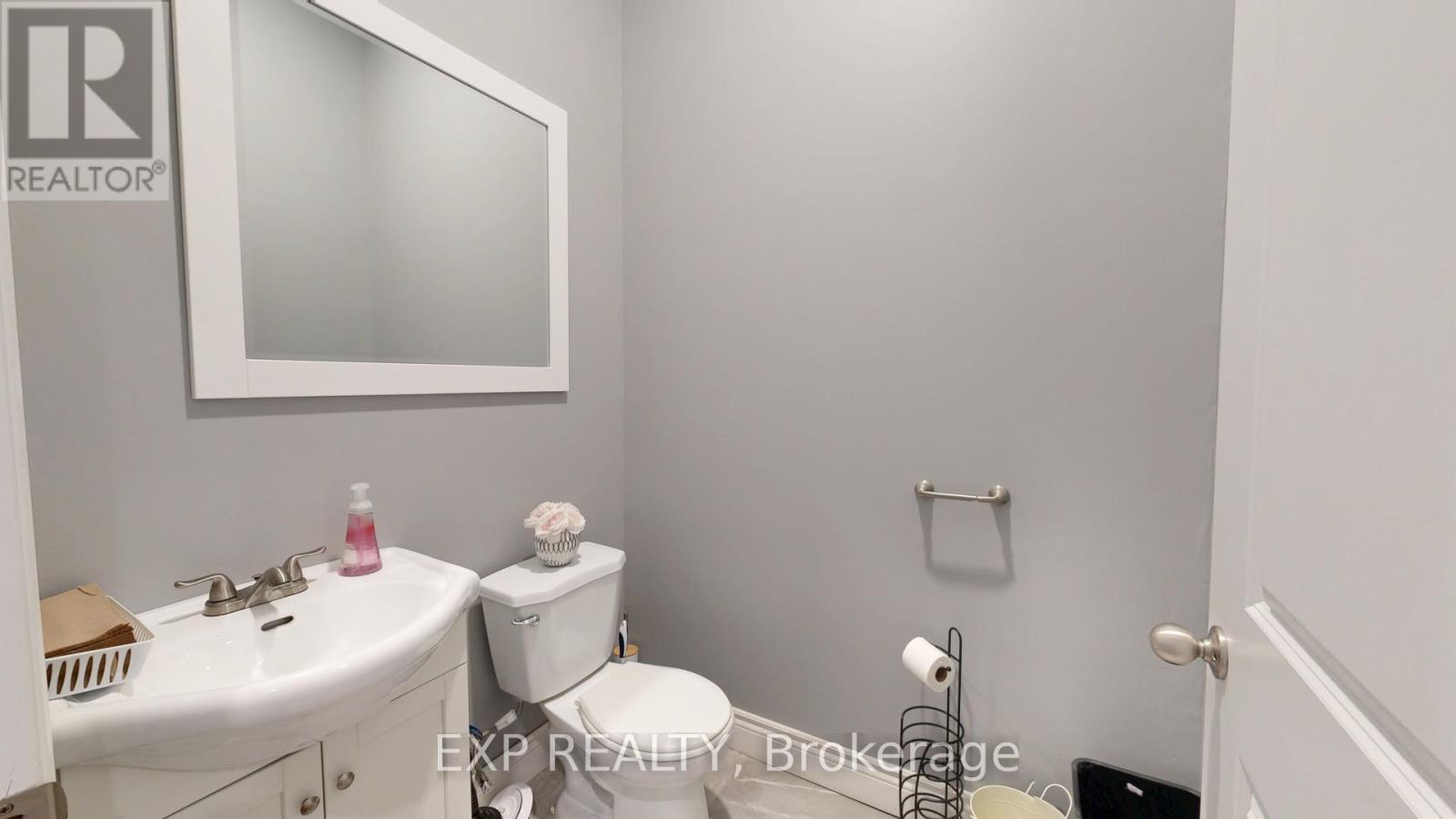 4 - 540 Clarke Road, London East, Ontario  N5V 2C7 - Photo 7 - X13847124