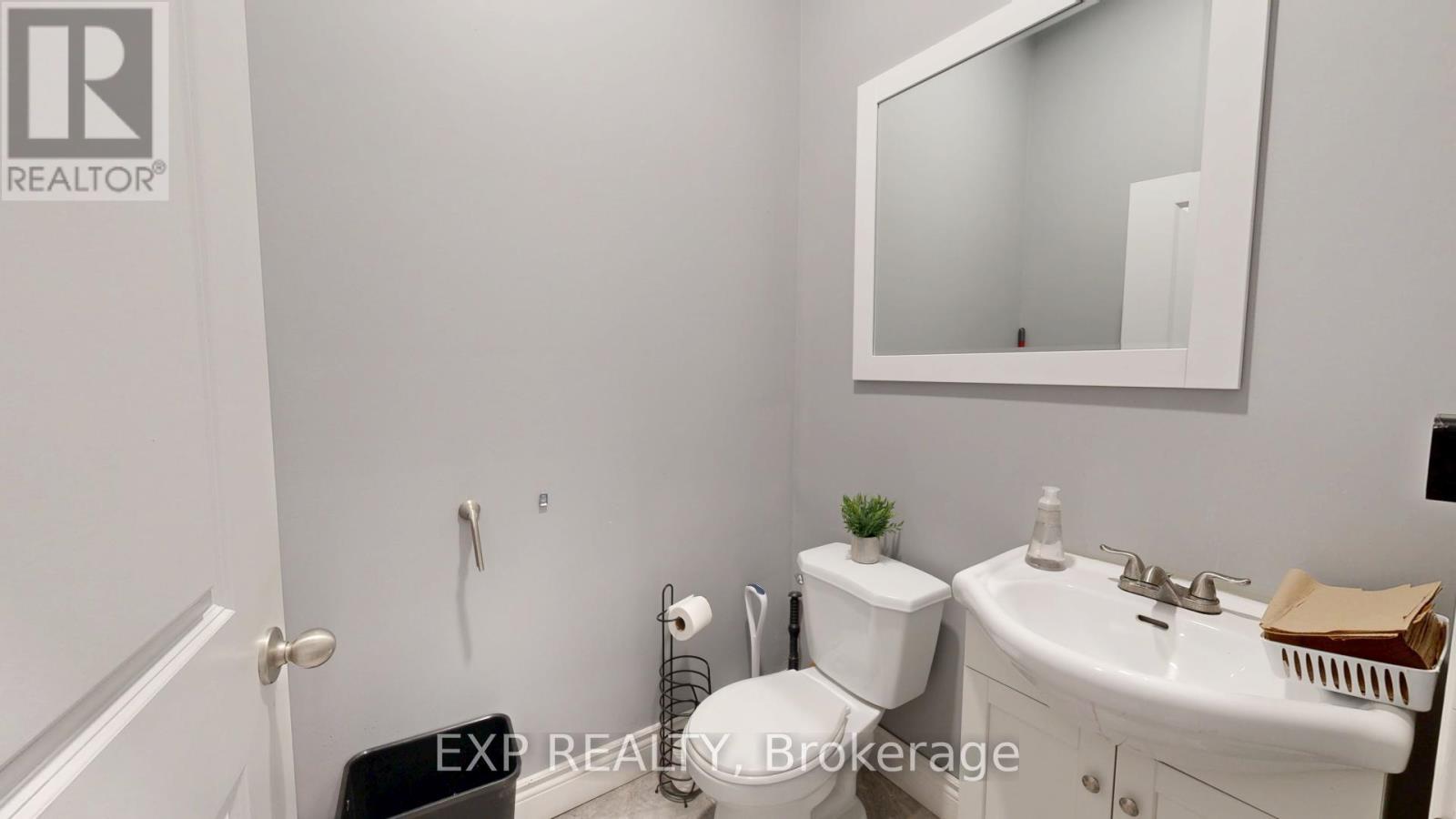 4 - 540 Clarke Road, London East, Ontario  N5V 2C7 - Photo 8 - X13847124