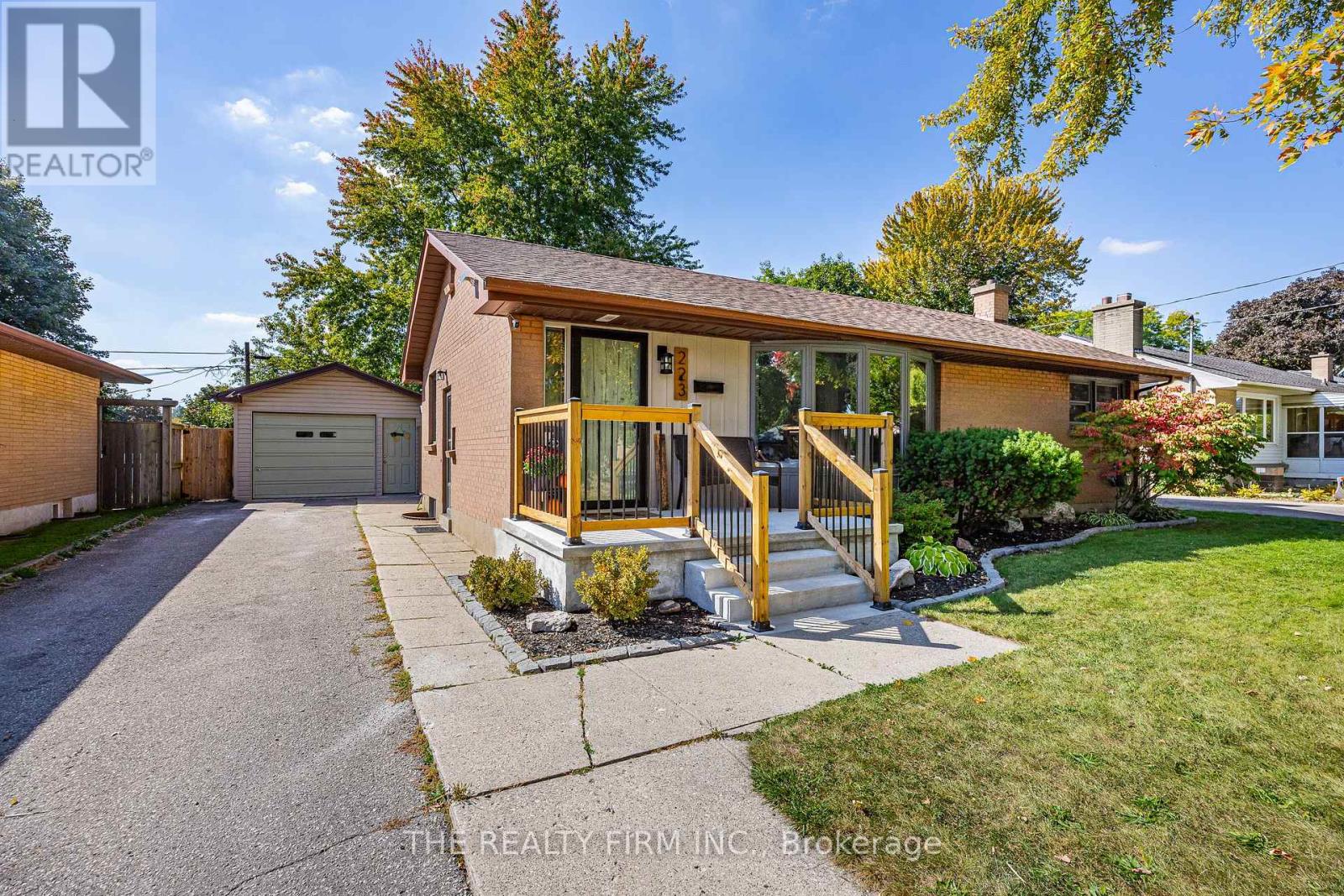 223 MICHAELMAS STREET, London East, Ontario