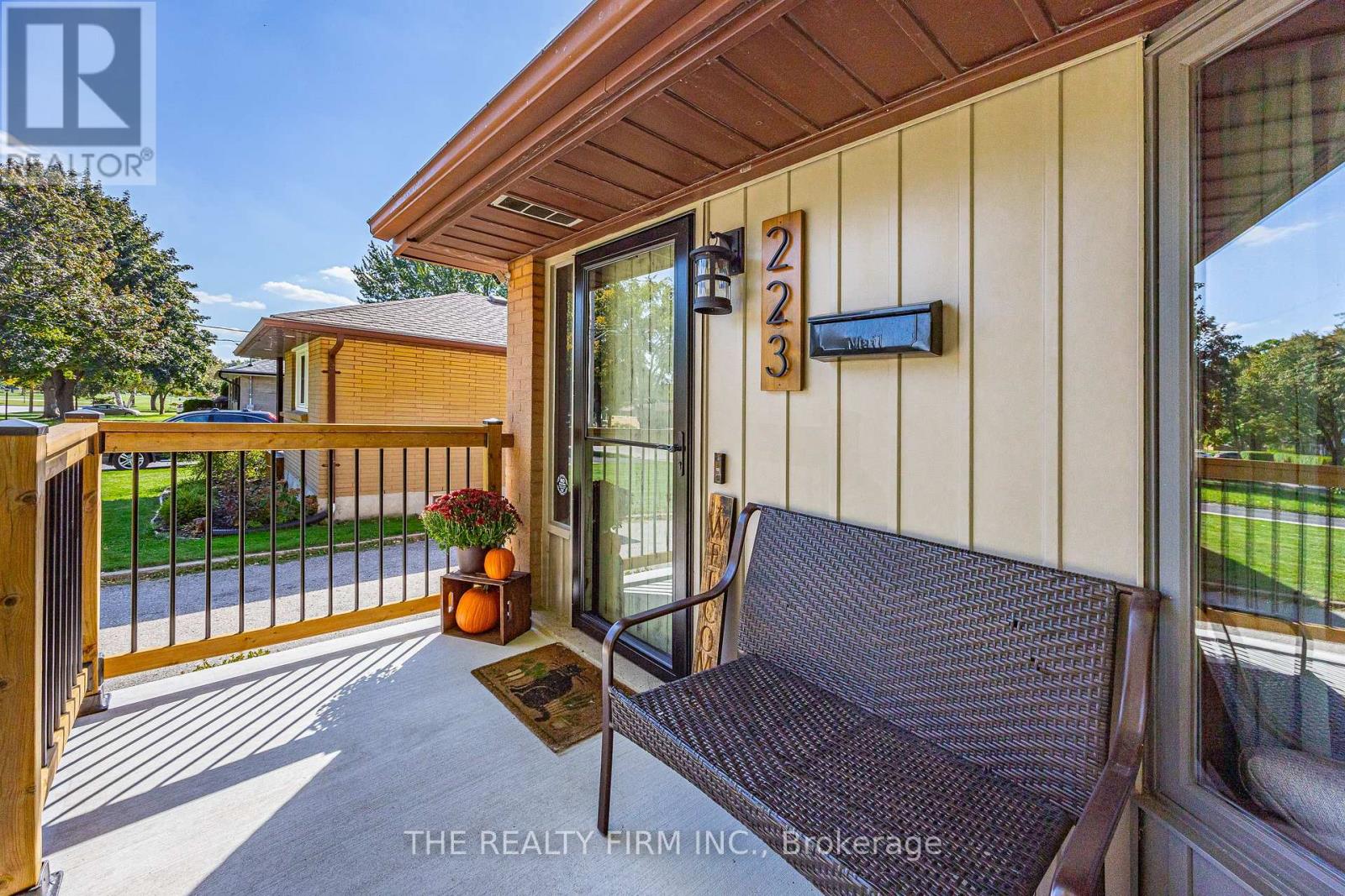 223 Michaelmas Street, London East, Ontario  N5Y 1N2 - Photo 4 - X13847244