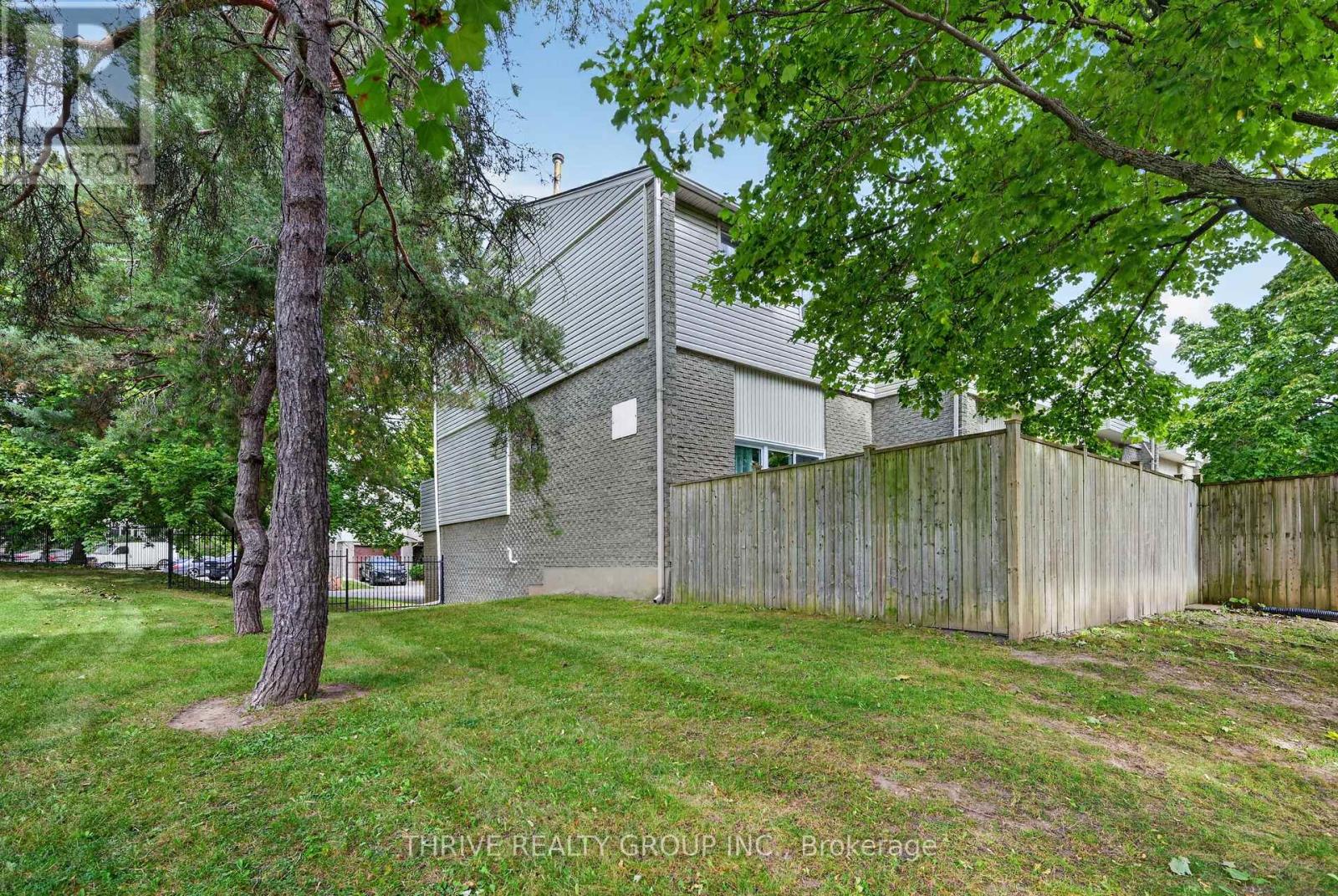 34 - 300 Sandringham Crescent, London South, Ontario  N6C 5B4 - Photo 25 - X13847262