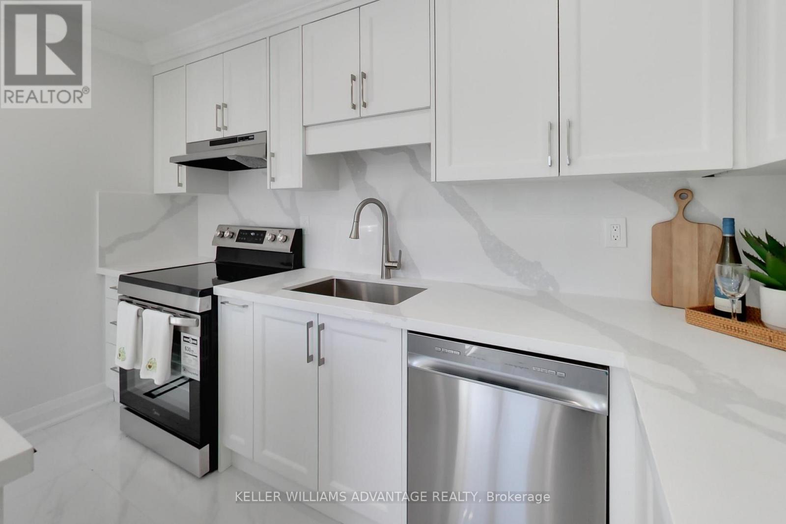 430 Pharmacy Avenue, Toronto, Ontario  M1L 3G6 - Photo 16 - E13847340