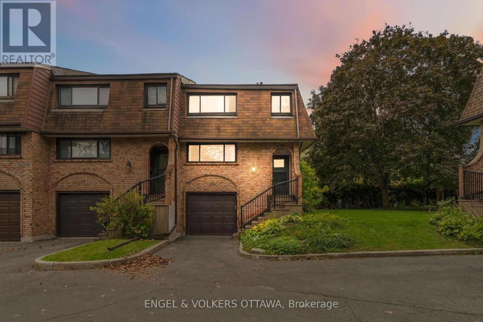 18 - 2 Bertona Street, Ottawa, Ontario  K2G 0W2 - Photo 1 - X13846878