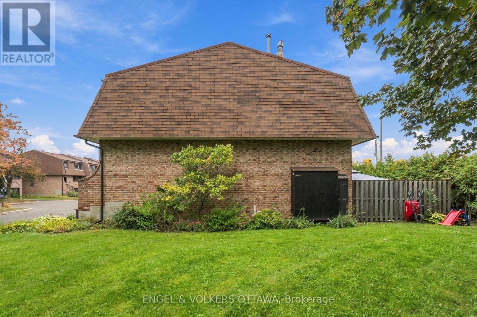 18 - 2 Bertona Street, Ottawa, Ontario  K2G 0W2 - Photo 45 - X13846878