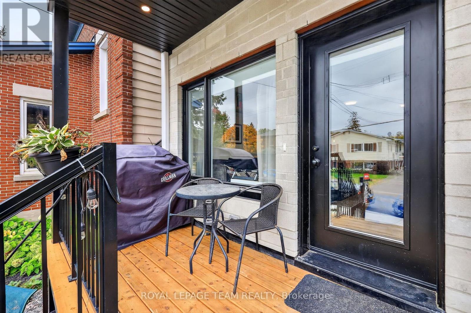 2 - 353 Wilmont Avenue, Ottawa, Ontario  K2A 0B2 - Photo 3 - X13846890