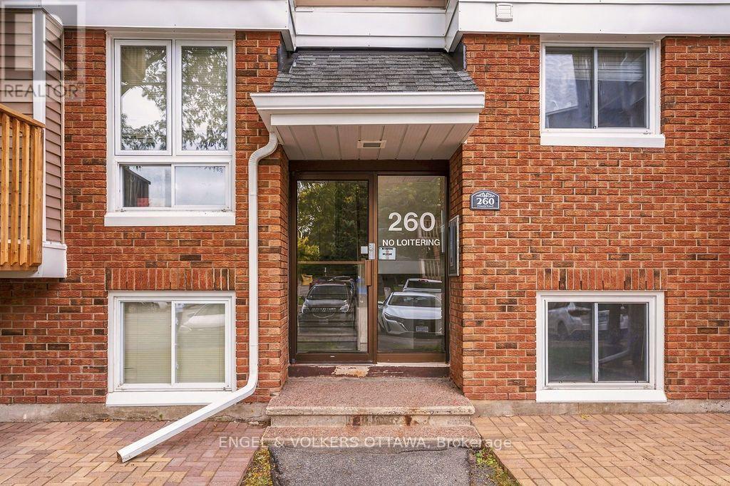 8 - 260 Fenerty Court, Ottawa, Ontario  K2L 3A7 - Photo 3 - X13847286
