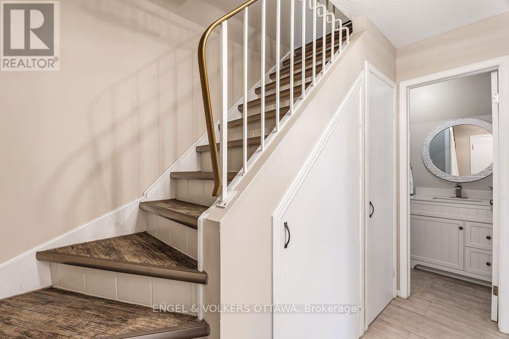 8 - 260 Fenerty Court, Ottawa, Ontario  K2L 3A7 - Photo 5 - X13847286