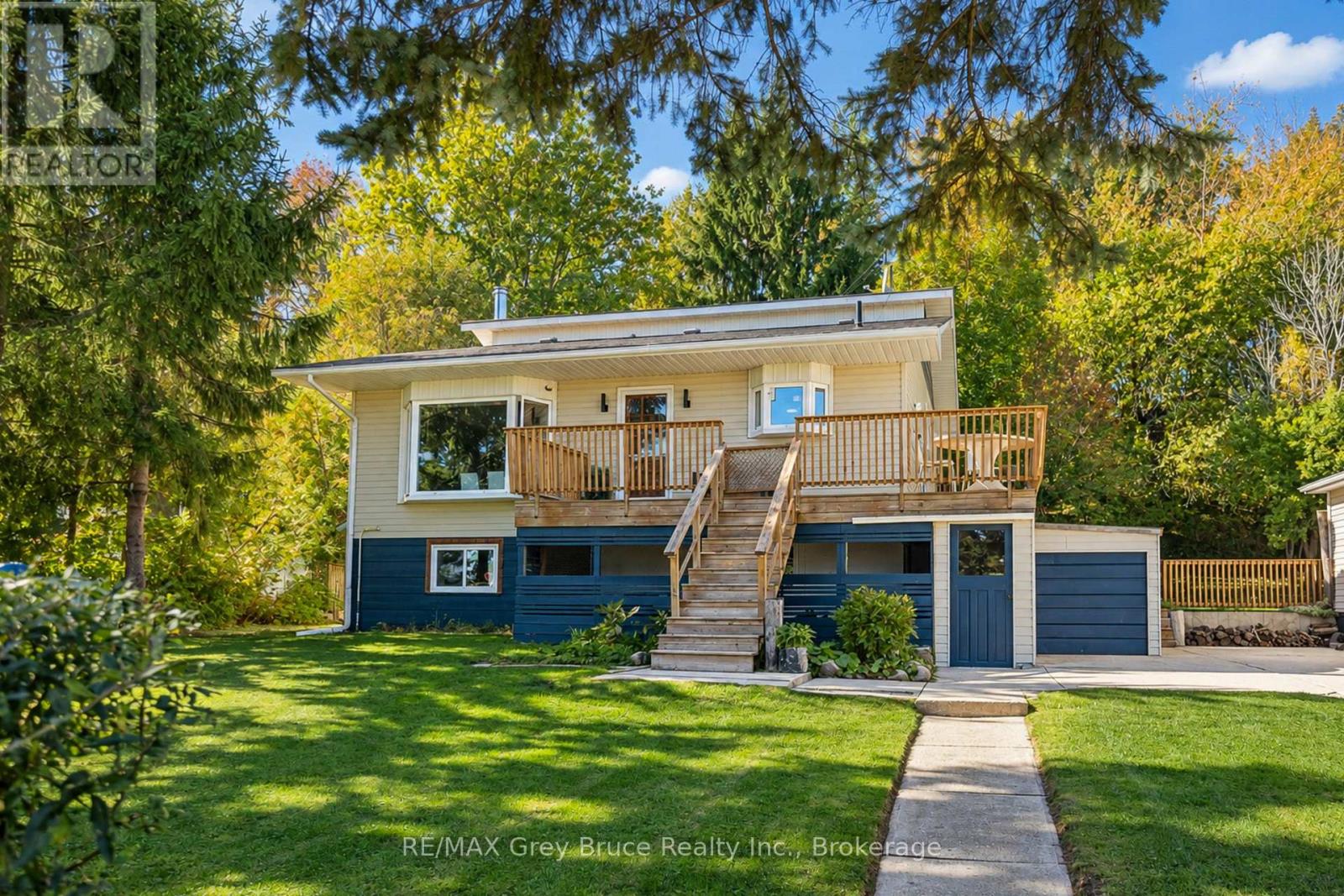 150 Macintosh Drive, Georgian Bluffs, Ontario  N0H 1S0 - Photo 2 - X13846886