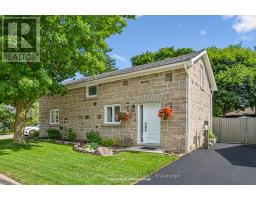 470 PERTH STREET, centre wellington (fergus), Ontario